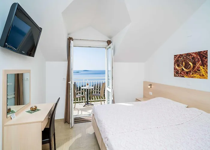 Samba - Two Bedroom With Balcony And Sea View 믈리니