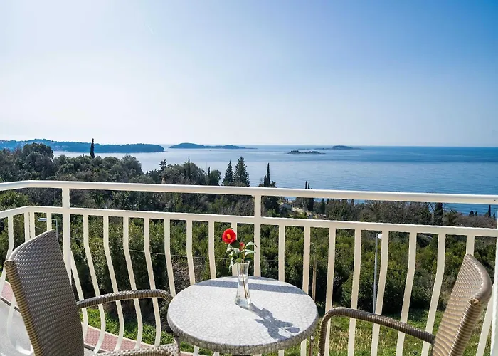 Samba - Two Bedroom With Balcony And Sea View 믈리니