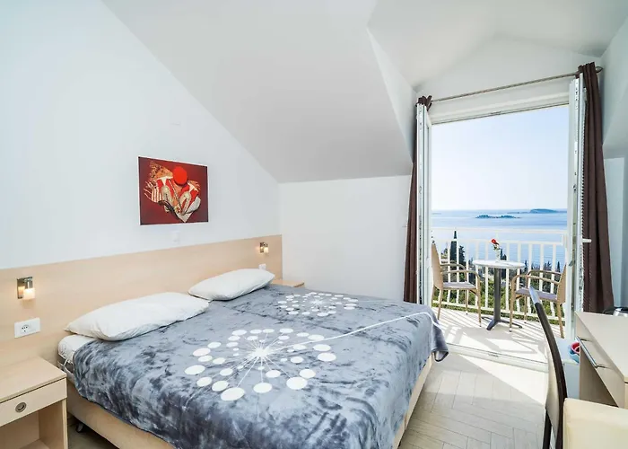 Samba - Two Bedroom With Balcony And Sea View 아파트 *