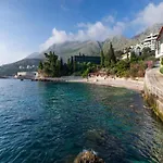 Apartment Samba - Two Bedroom With Balcony And Sea View Mlini