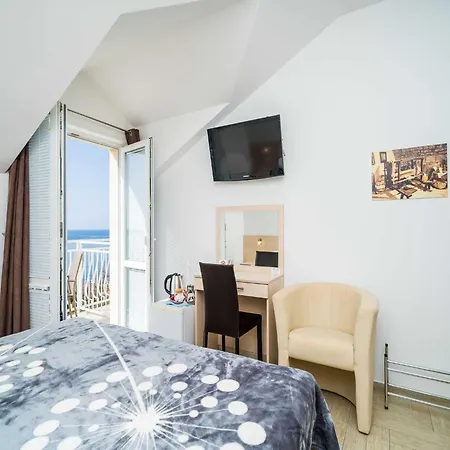 Samba - Two Bedroom With Balcony And Sea View Mlini