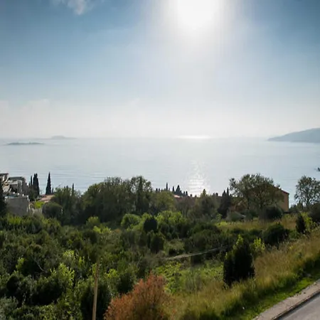 Samba - Two Bedroom With Balcony And Sea View Apartment Mlini