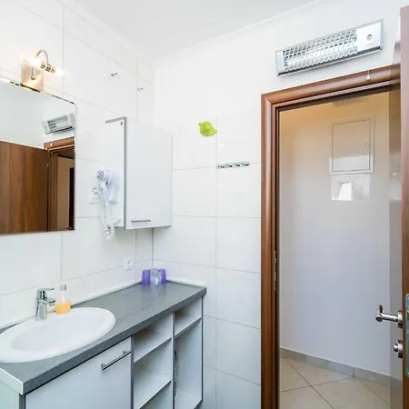 Samba - Two Bedroom With Balcony And Sea View Daire