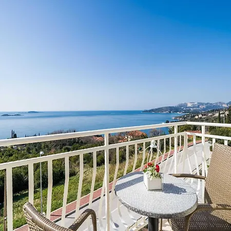 Samba - Two Bedroom With Balcony And Sea View Apartment Mlini