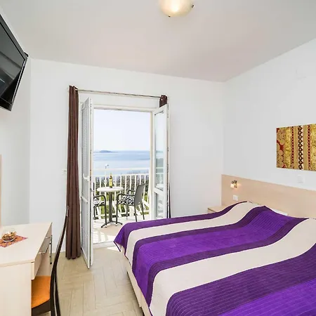 Apartment Samba - Two Bedroom With Balcony And Sea View