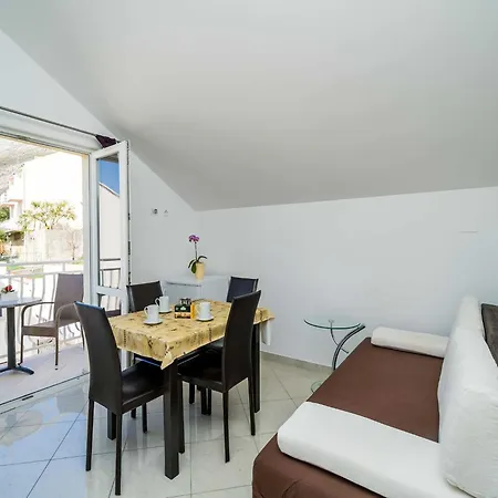 Samba - Two Bedroom With Balcony And Sea View Διαμέρισμα *
