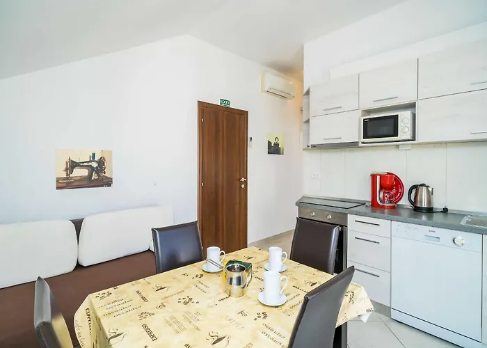 Apartament Samba - Two Bedroom With Balcony And Sea View Mlini