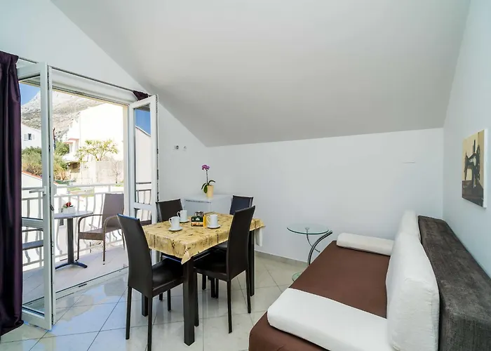 Samba - Two Bedroom With Balcony And Sea View Appartement *